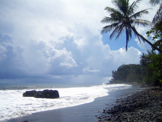 타히티 섬. 사진=위키백과