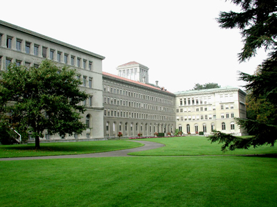 스위스 제네바에 있는 세계무역기구 본부. 사진: 위키피디아